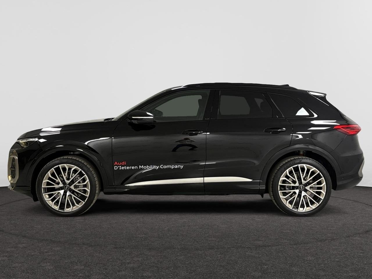 Audi Q5 2.0 TFSI Quattro Edition One Magnesium Grey S tronic, Automaat, Q5, 164 g/km, Zwart