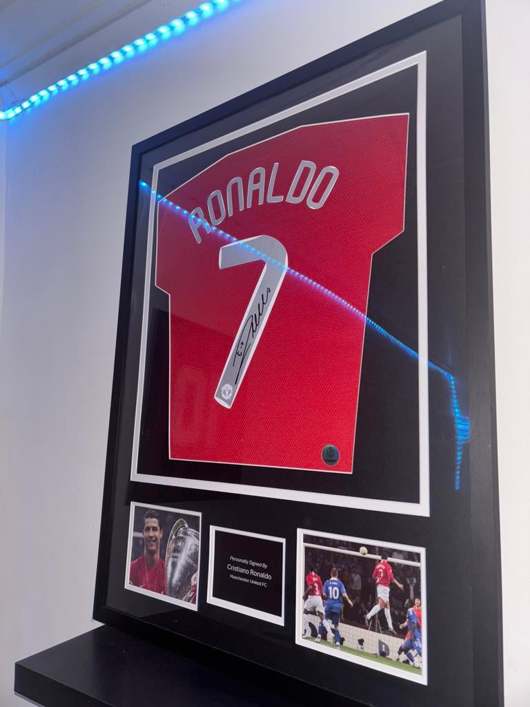 Gesigneerd CristianoRonaldo Manchester UnitedShirt Ingelijst, Verzamelen, Ophalen, Zo goed als nieuw