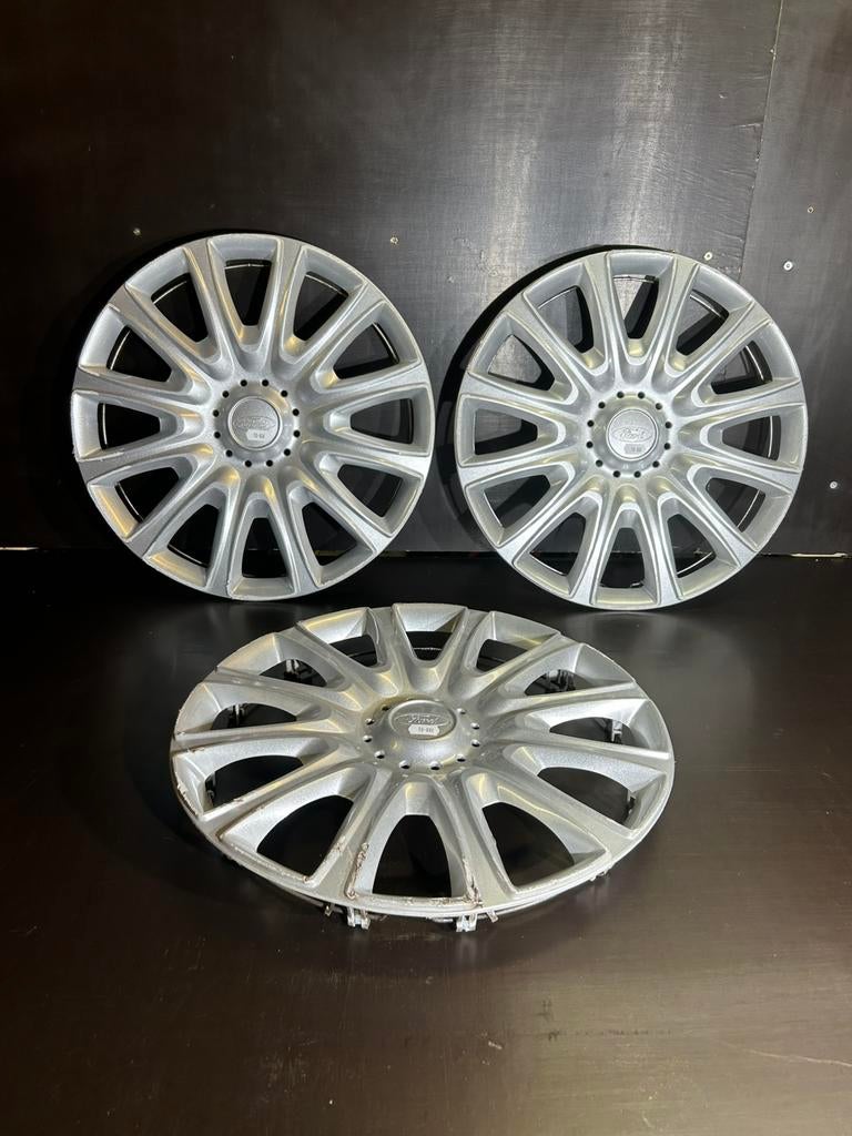 3 originele Ford B-max fiesta ka focus 15" wieldoppen, Auto diversen, Wieldoppen, Ophalen of Verzenden, Gebruikt