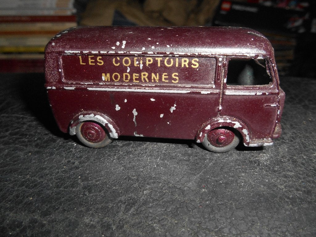 Dinky Toys Peugeot D3A Meccano 25B " les comptoirs Modernes, Enlèvement ou Envoi, Dinky Toys