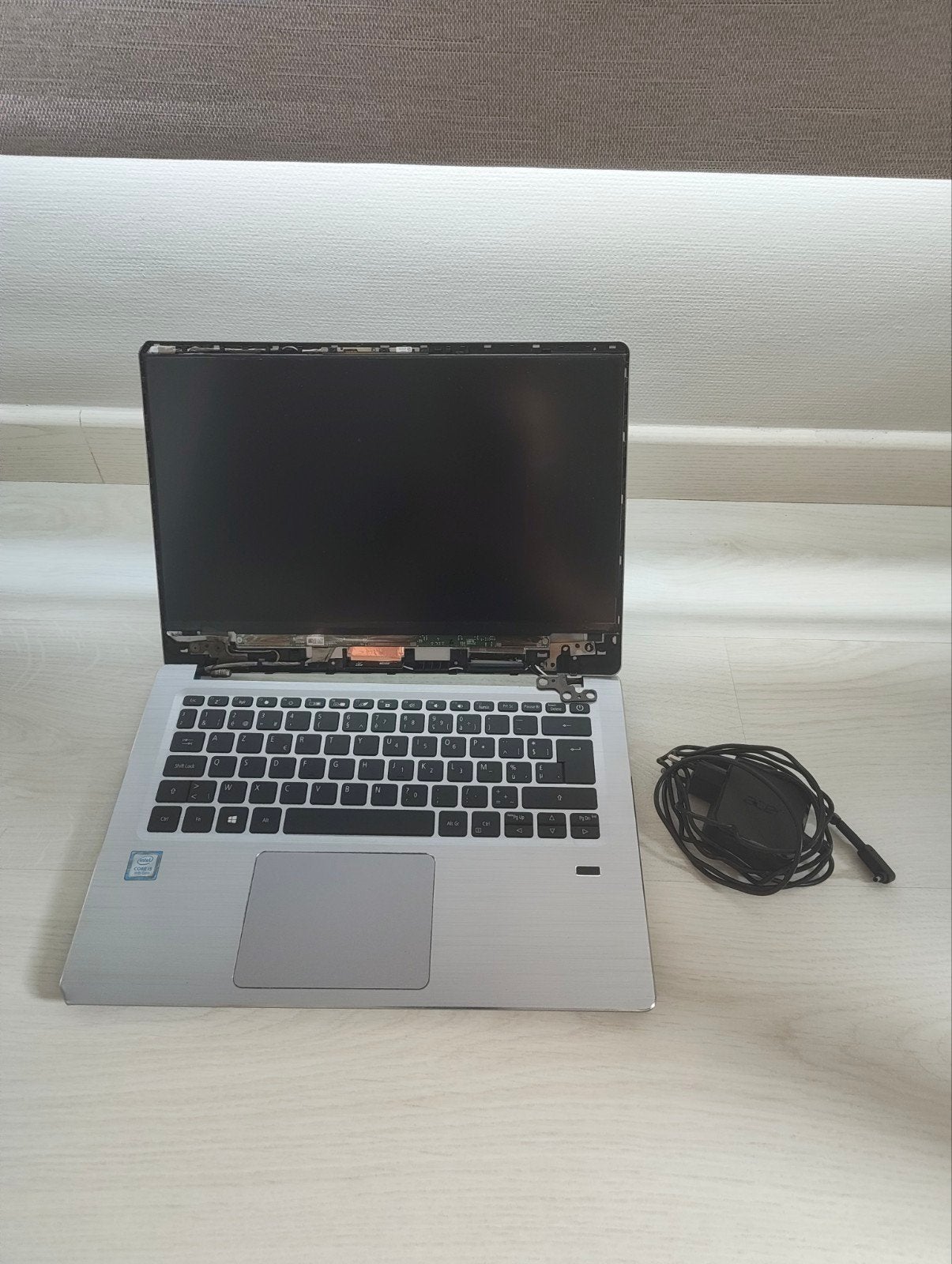Acer Swift SF314-56 series, Ophalen