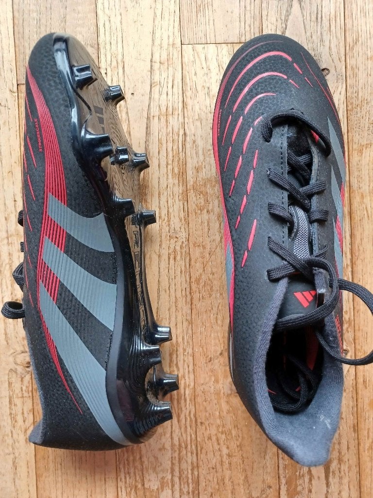 chaussures de foot 38 neuves, Enfants & Bébés, Enlèvement, Neuf, Chaussures de sport