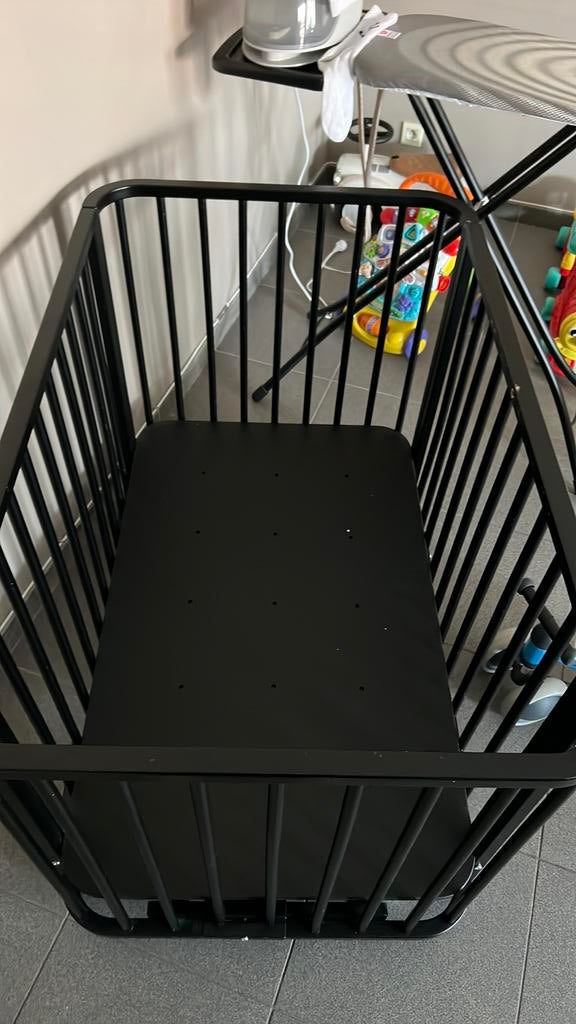 Zwarte babypark, Kinderen en Baby's, Ophalen, Gebruikt