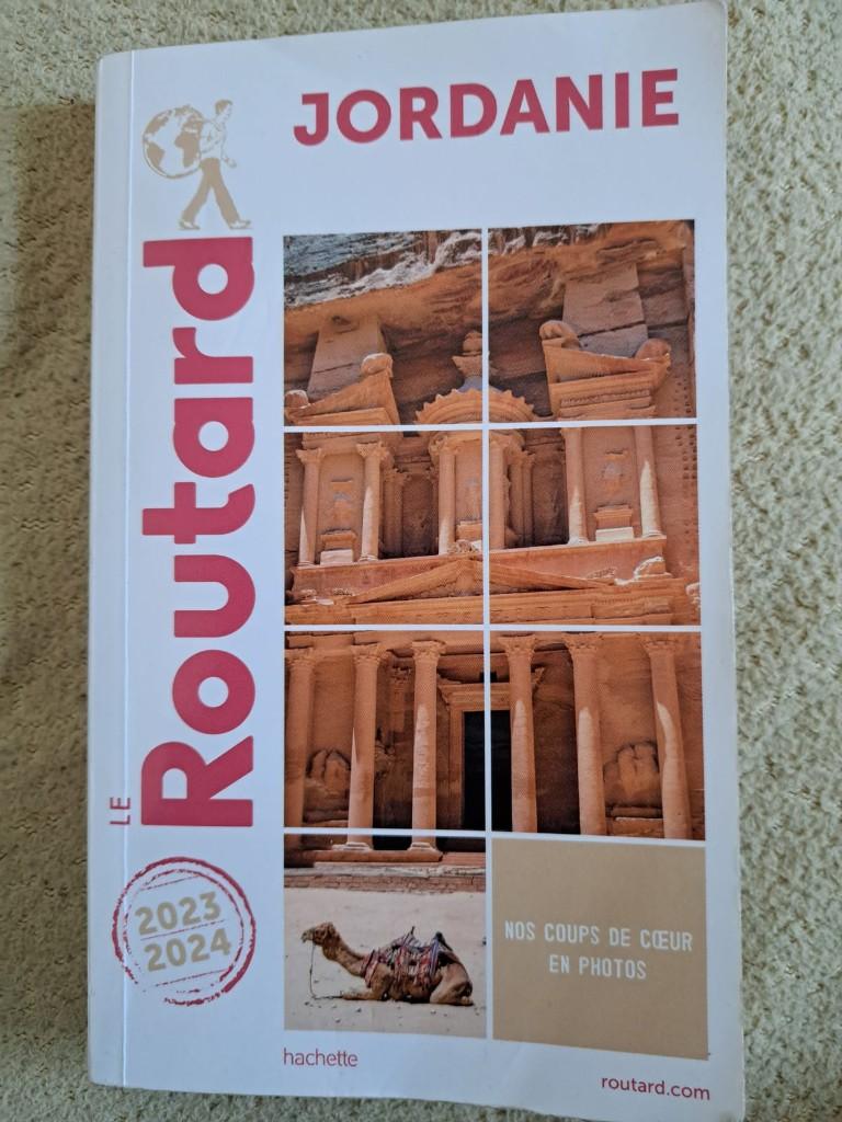 2 guides touristiques Jordanie 2025, Guide ou Livre de voyage, Rough Guide, Guide du Routard, Enlèvement