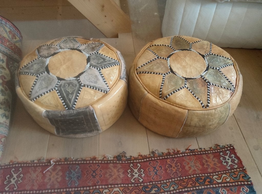 Duo antieke Marokkaanse voetenbankjes vintage leer, Huis en Inrichting, Gebruikt, Rond, Ophalen of Verzenden, Minder dan 50 cm