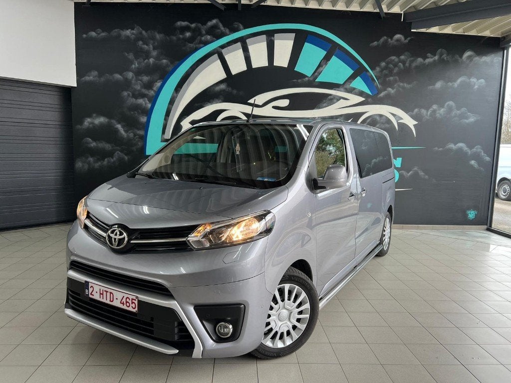 Toyota Proace Verso // 8PL // 2023, Voorwielaandrijving, Parkeerassistent, ProAce, https://public.car-pass.be/vhr/86973609-5359-4e72-8fb9-ac234cecd031