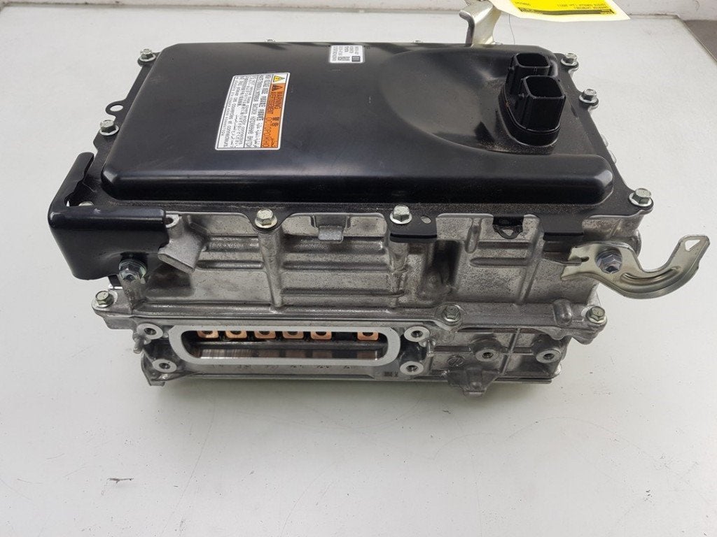 ONDULEUR Toyota Corolla Touring Sport (E21 / EH1), Kundenbetreuung@toyota.de, Toyota, Utilisé, Toyota-Allee 2
50858  Köln, DE