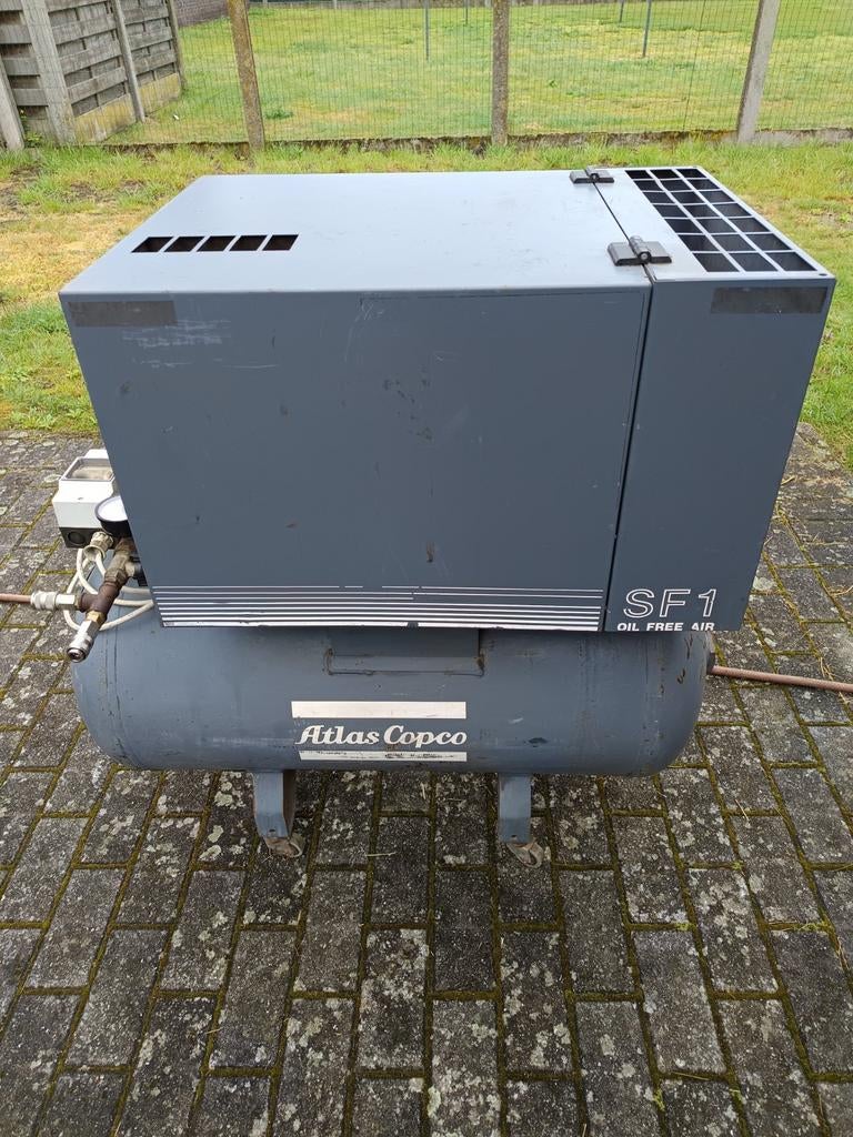 Atlas Copco SF-1 compressor, Doe-het-zelf en Bouw, Compressors, Ophalen, Gebruikt, Minder dan 200 liter/min, Olievrij
