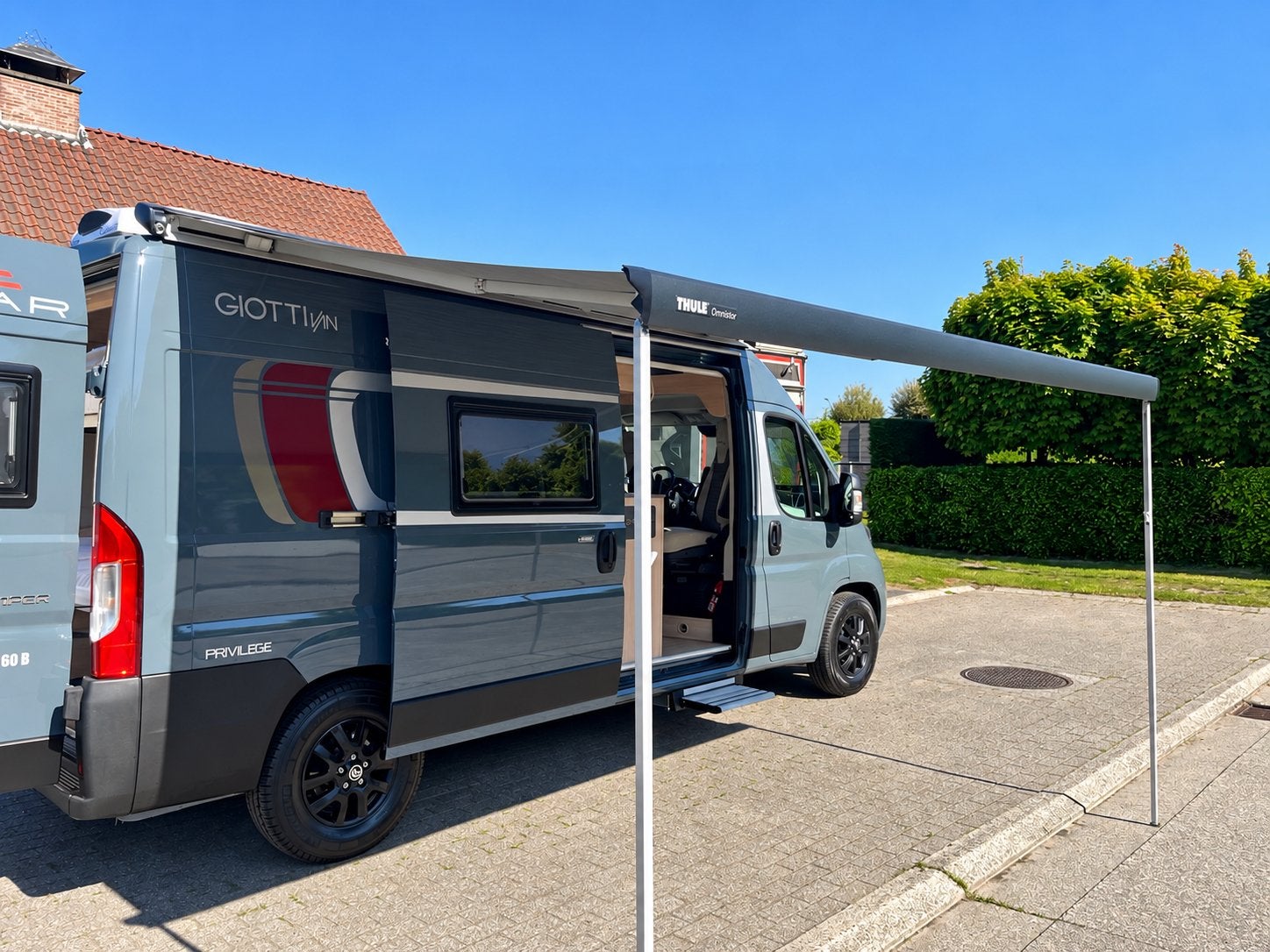 campervan uit 2025 met airco, Caravanes & Camping, Siège de train, Boîte manuelle, 5 à 6 mètres, Chaudière