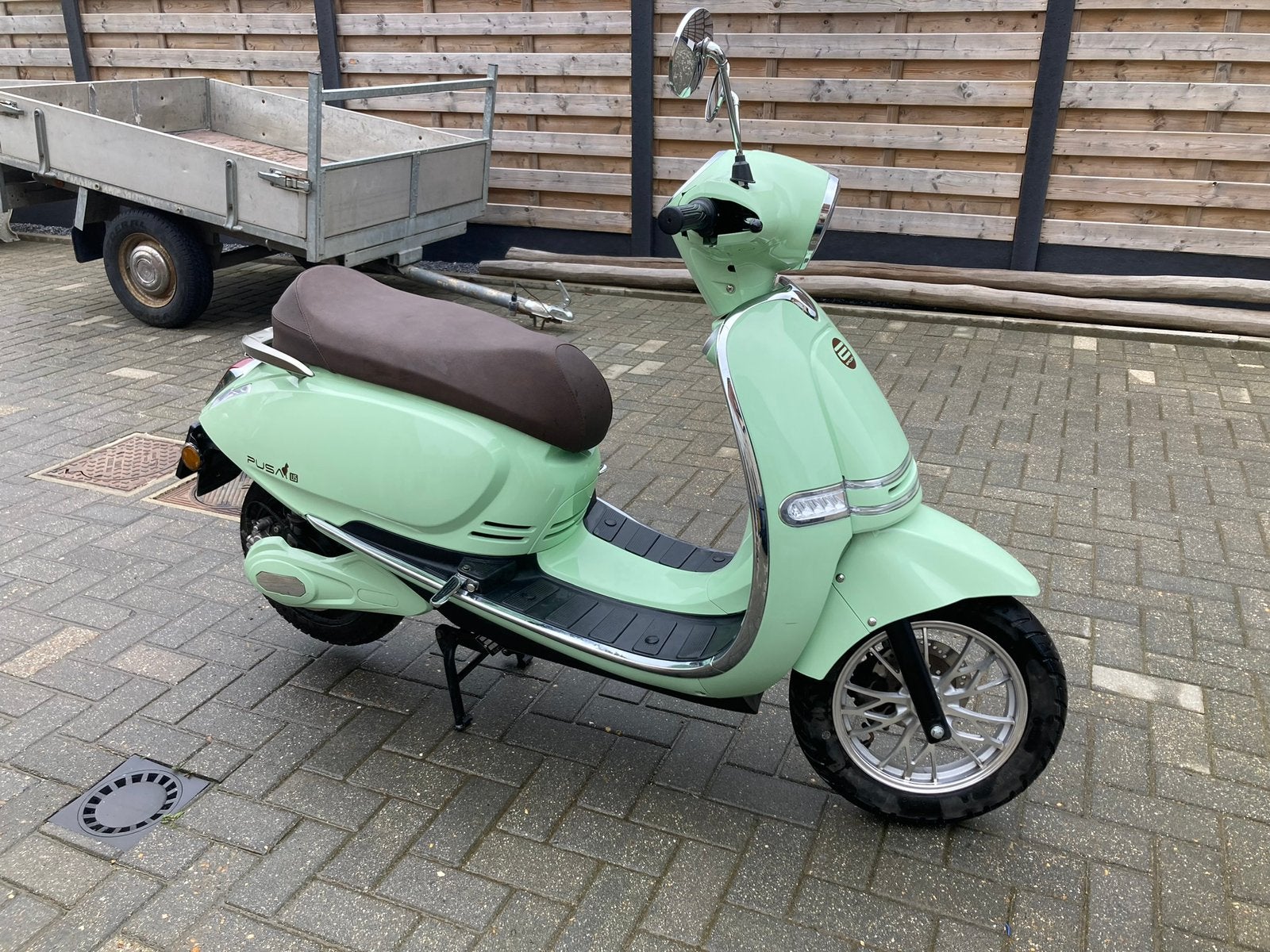 Elektrische motor, Fietsen en Brommers, Ophalen, Zo goed als nieuw