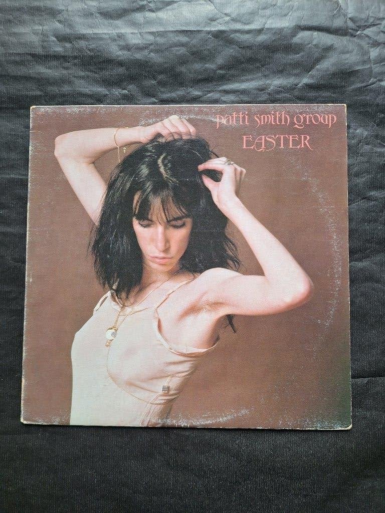 PATTI SMITH "Easter" new wave LP (1978), CD & DVD, Vinyles | Rock, Pop rock, Enlèvement ou Envoi, Avec pochette intérieure, Utilisé