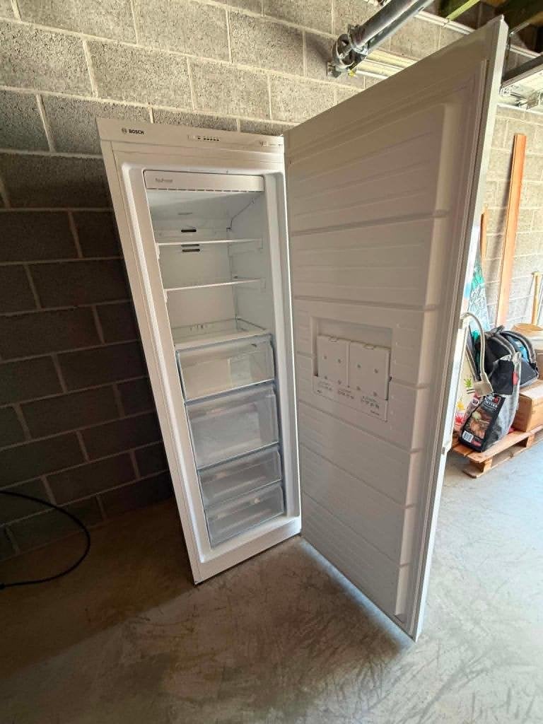 diepvries antifrost, Elektronische apparatuur, Vriezers en Diepvrieskisten, Nieuw, 160 cm of meer, Energieklasse A of zuiniger