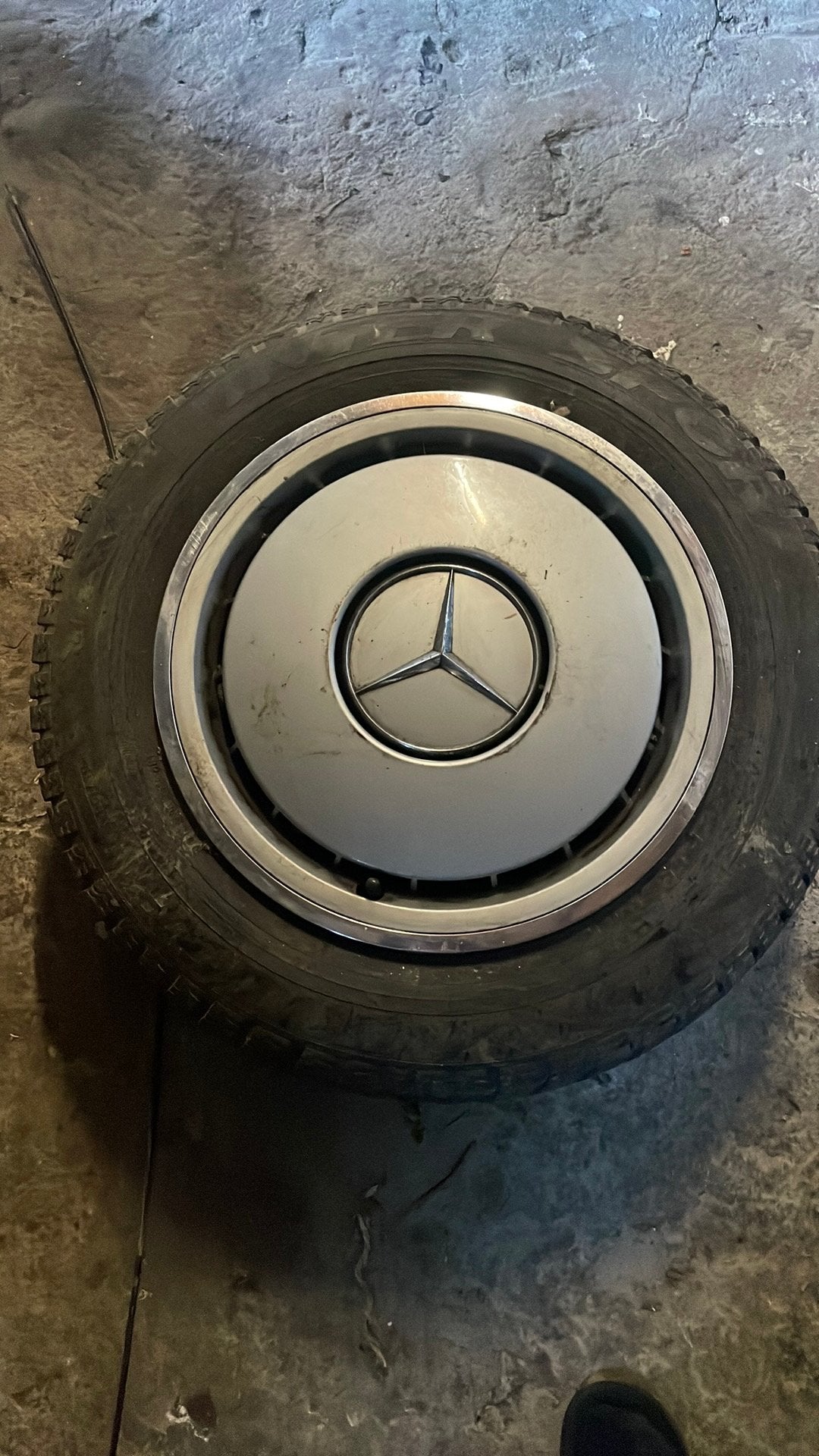 Pneu avec jantes mercedes, Autos : Pièces & Accessoires, Pneus & Jantes, Neuf, 15 pouces, Pneus et Jantes, Pneus hiver