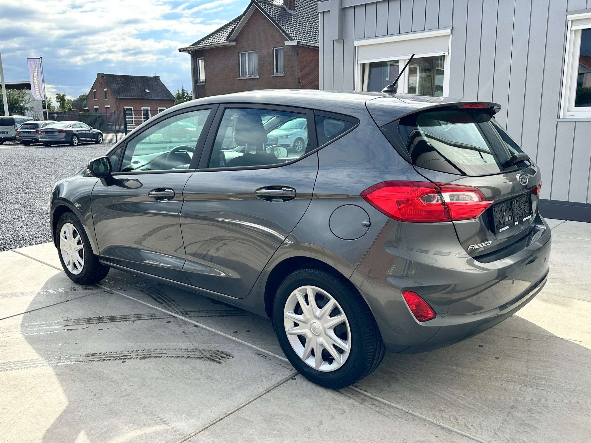 Ford Fiesta Fiesta 1.1i Trend * 12M Garantie *, Argent ou Gris, Noir, 5 portes, Fiësta