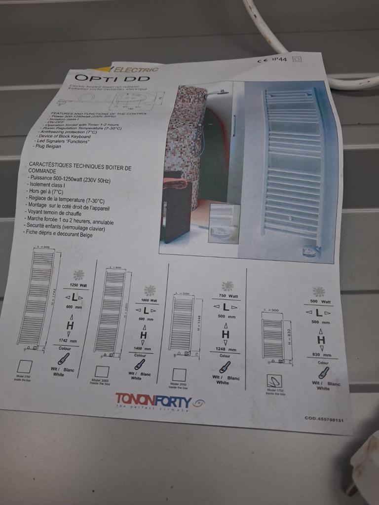 Sèche-serviettes Électrique TONONFORTY Opti DD 70€