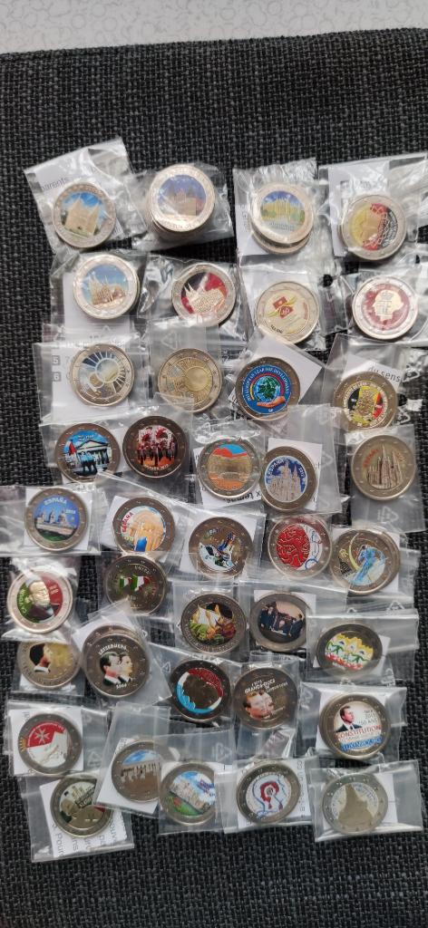 Herdenkingsmonument van 2 euro, ZELDZAME KLEURENDRUK, Verzamelen, Complete verzamelingen en Collecties, Ophalen of Verzenden