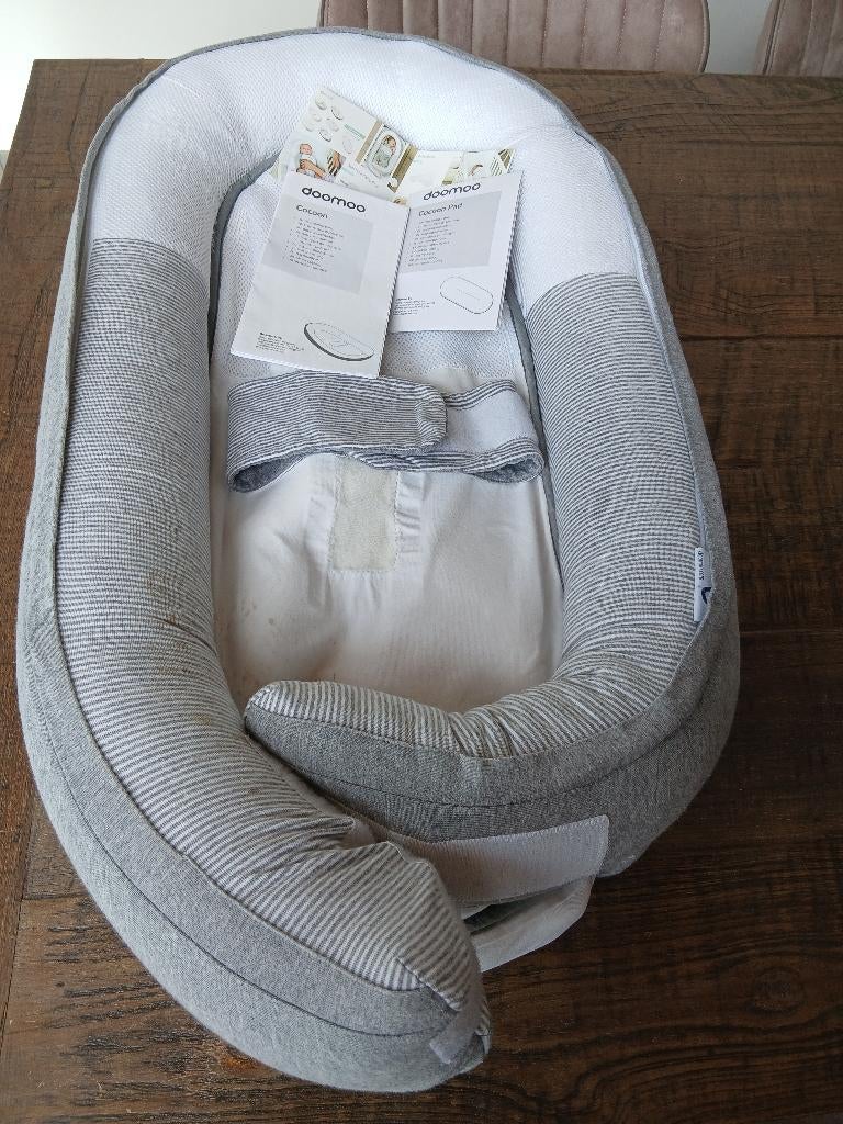 Cocoon kussen Doomoo voor in wieg - park - bedje, Kinderen en Baby's, Babywiegjes en Ledikanten, Ophalen, Zo goed als nieuw, Overige typen