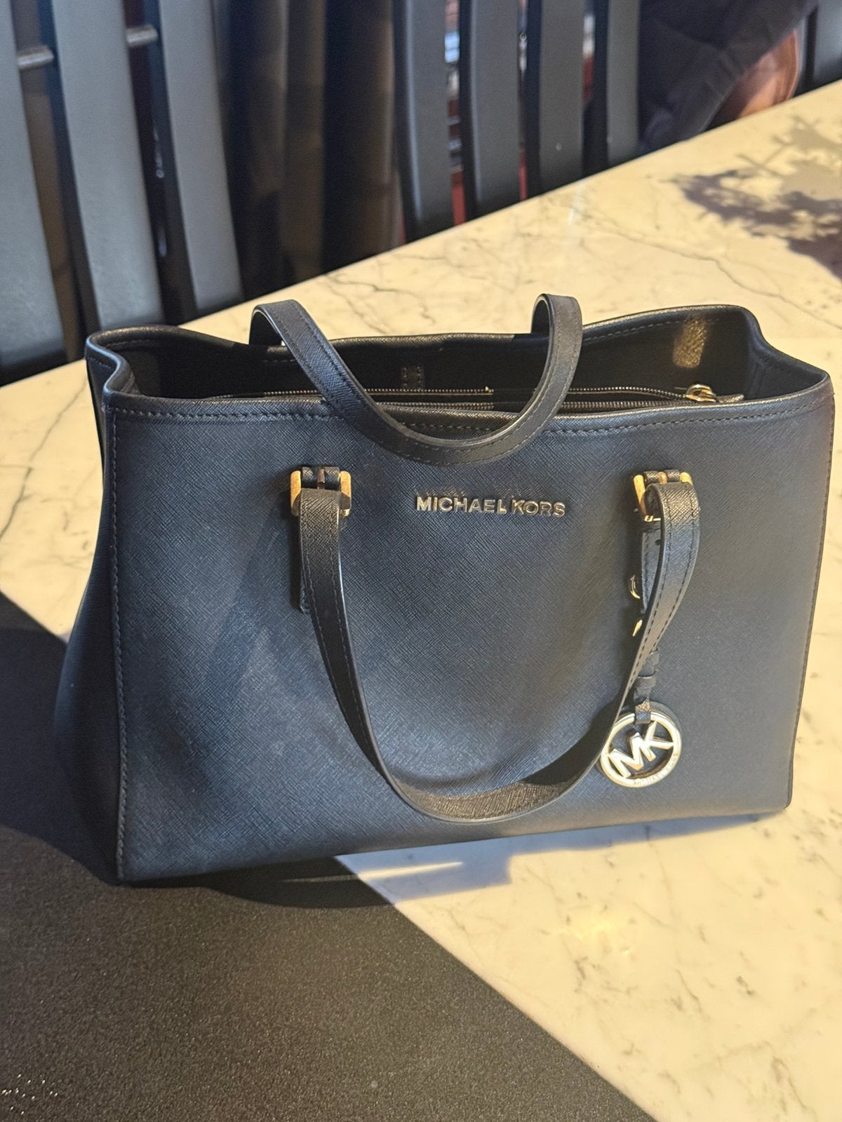 Michael Kors zwart leer met gouden details, Ophalen, Zo goed als nieuw, Zwart