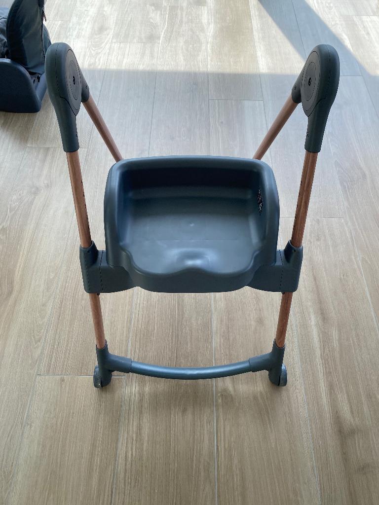 Maxi cosi eetstoel, Kinderen en Baby's, Kinderstoelen, Ophalen, Gebruikt, Meegroeistoel, Gordel(s)