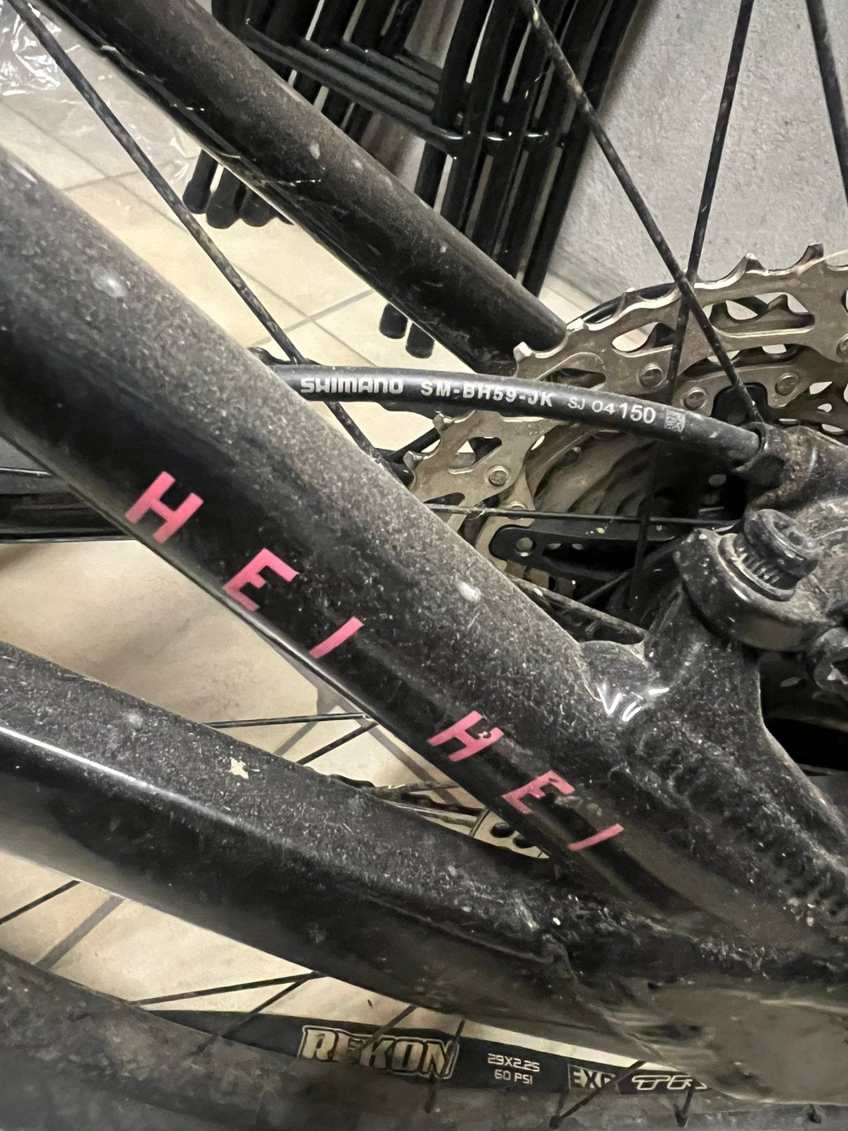 Kona hei hei mtb platte banden maar zo goed als nieuw, Vélos & Vélomoteurs, Enlèvement, Comme neuf