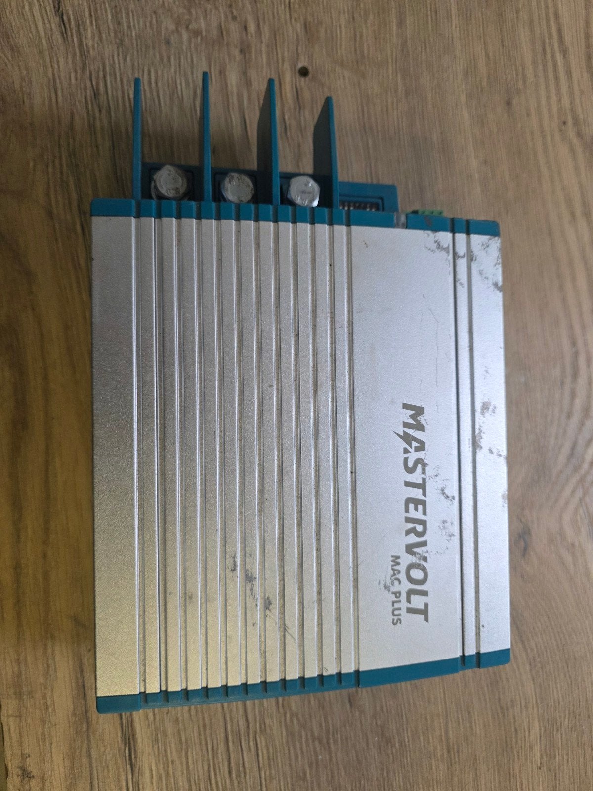 Mastervolt Mac Plus 12/12-50 DC-DC Converter / Lader, Ophalen