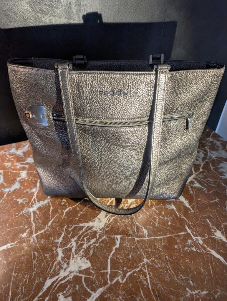 Sac cuir Italien métallisé, Verzamelen, Parfumverzamelingen, Ophalen