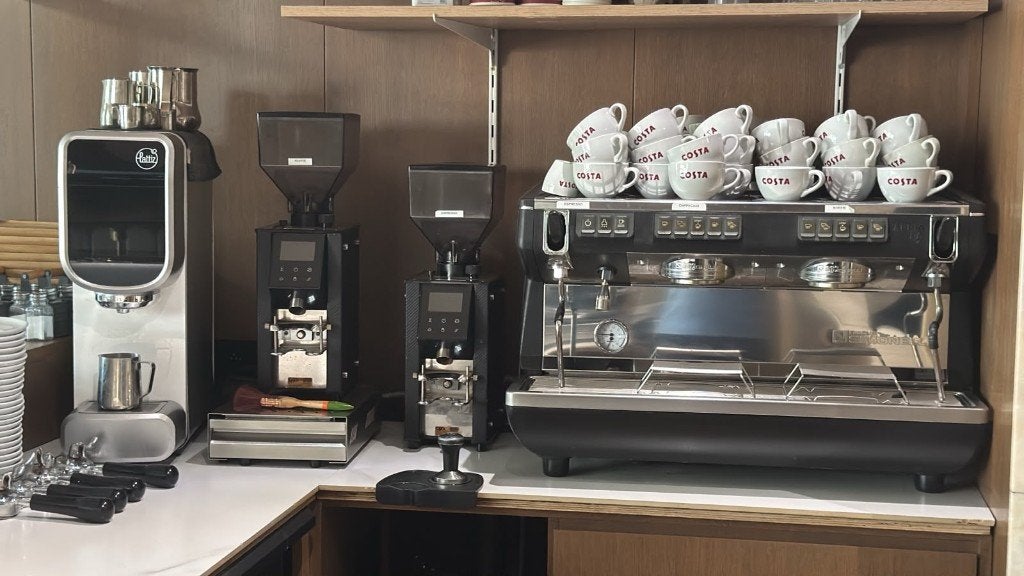 Nuova Simonelli Appia Life + 2 molens + Lattiz 2.0, Ophalen, Gebruikt, Koffie en Espresso