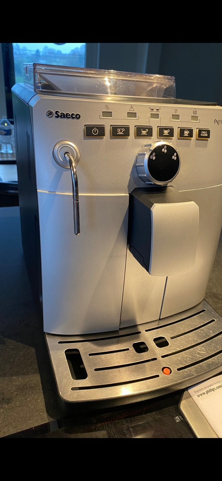 Machine à expresso entièrement auto Philips Saeco Intuita, Electroménager, Cafetières, Utilisé, Café en grains, Combiné, 10 tasses ou plus