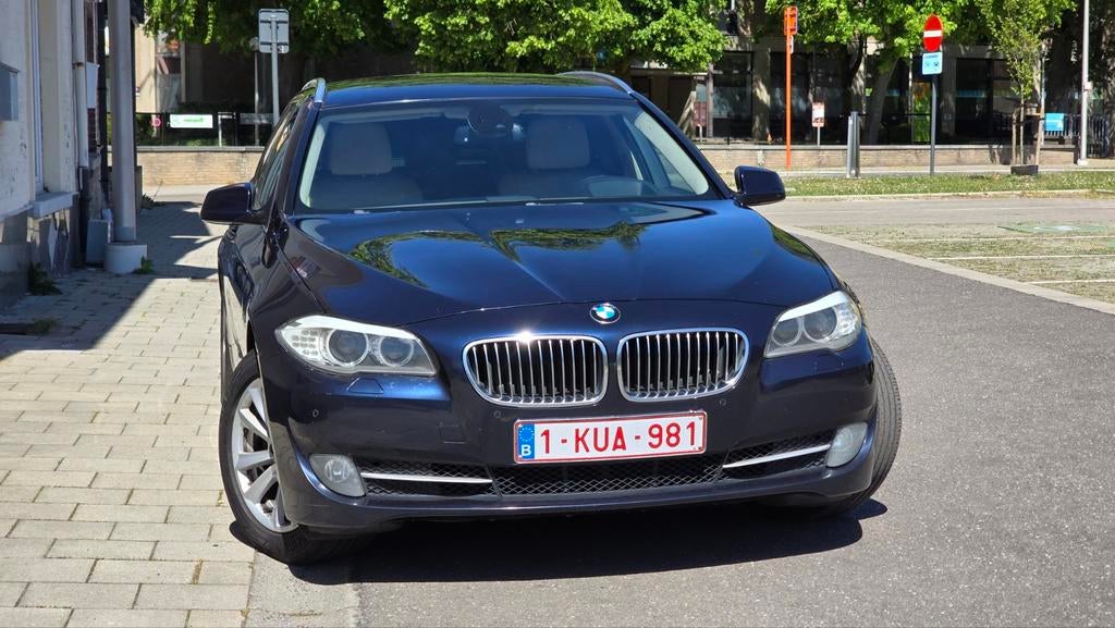 BMW F11 520D, Autos, BMW, Air conditionné, Bluetooth, Cruise Control, Vitres électriques, Affichage tête haute, Système de navigation
