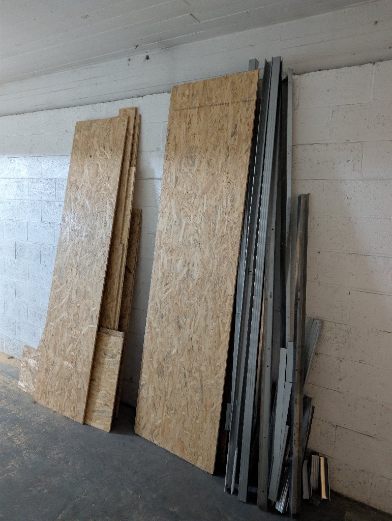Gratis -Overschot osb platen en aluminium profielen, Enlèvement, Comme neuf, Autres essences de bois, Moins de 25 mm
