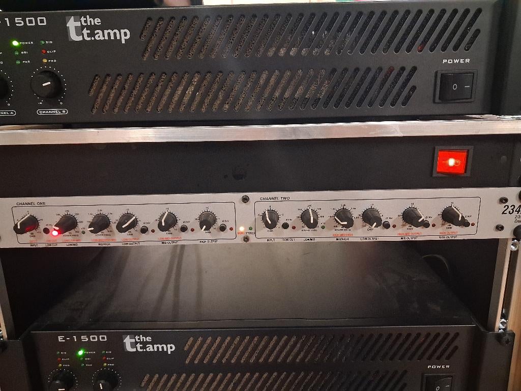 Dbx 234 xs, Muziek en Instrumenten, Ophalen, Zo goed als nieuw, Dbx