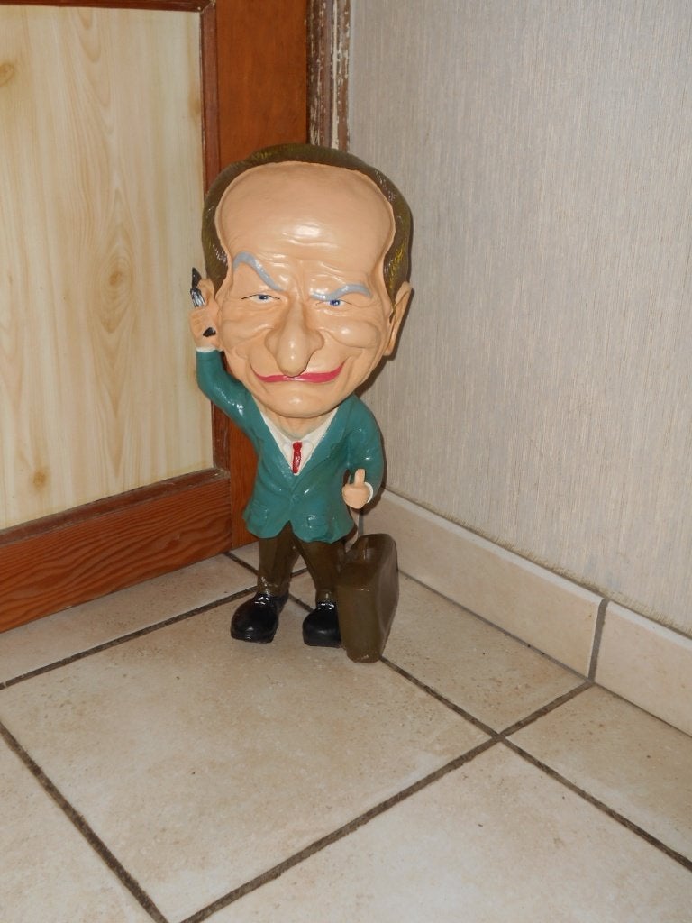 louis de funès figurine-statue/caricature (47cm x 15 cm), Enlèvement, Comme neuf, Humain