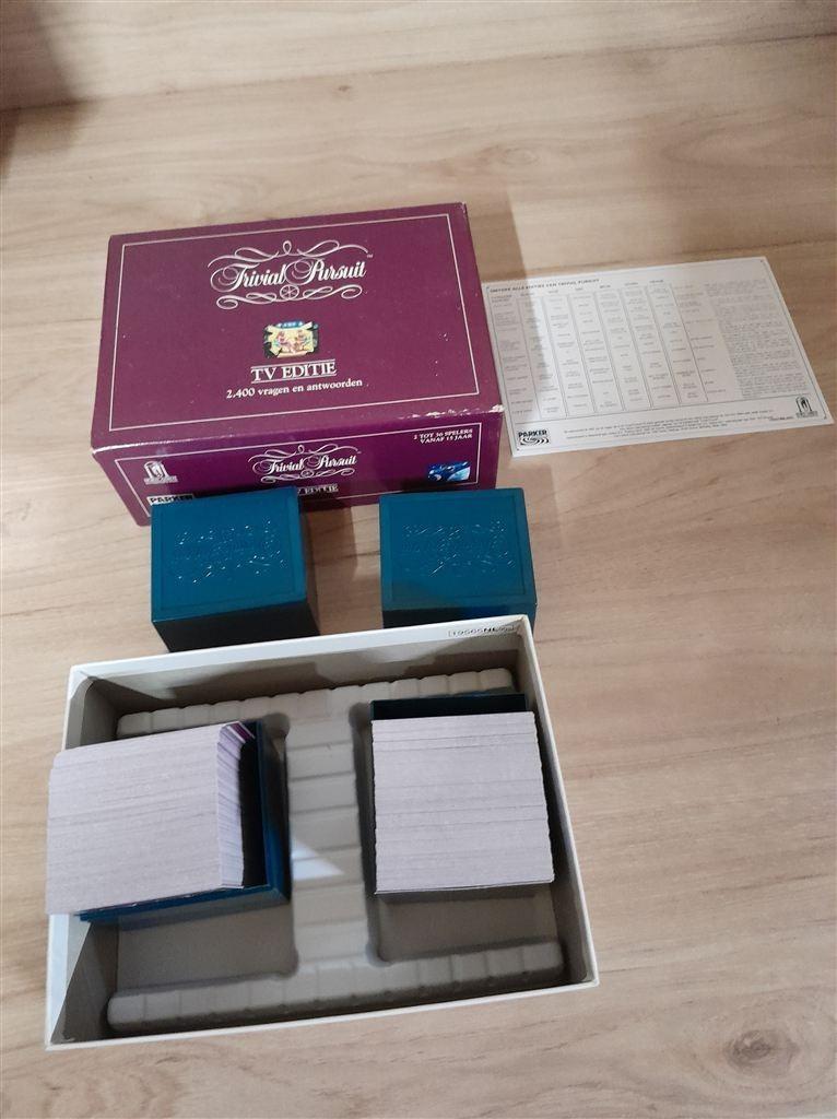 Trivial pursuit - tv editie - s1449, Verzenden, Zo goed als nieuw