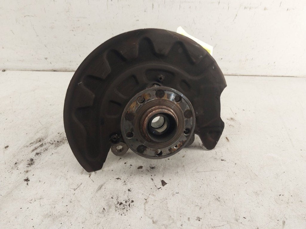 FUSEE AVANT GAUCHE Volkswagen Golf VII Variant (AUVV), Volkswagen, Volkswagen AG, Utilisé, Kundenbetreuung@volkswagen.de