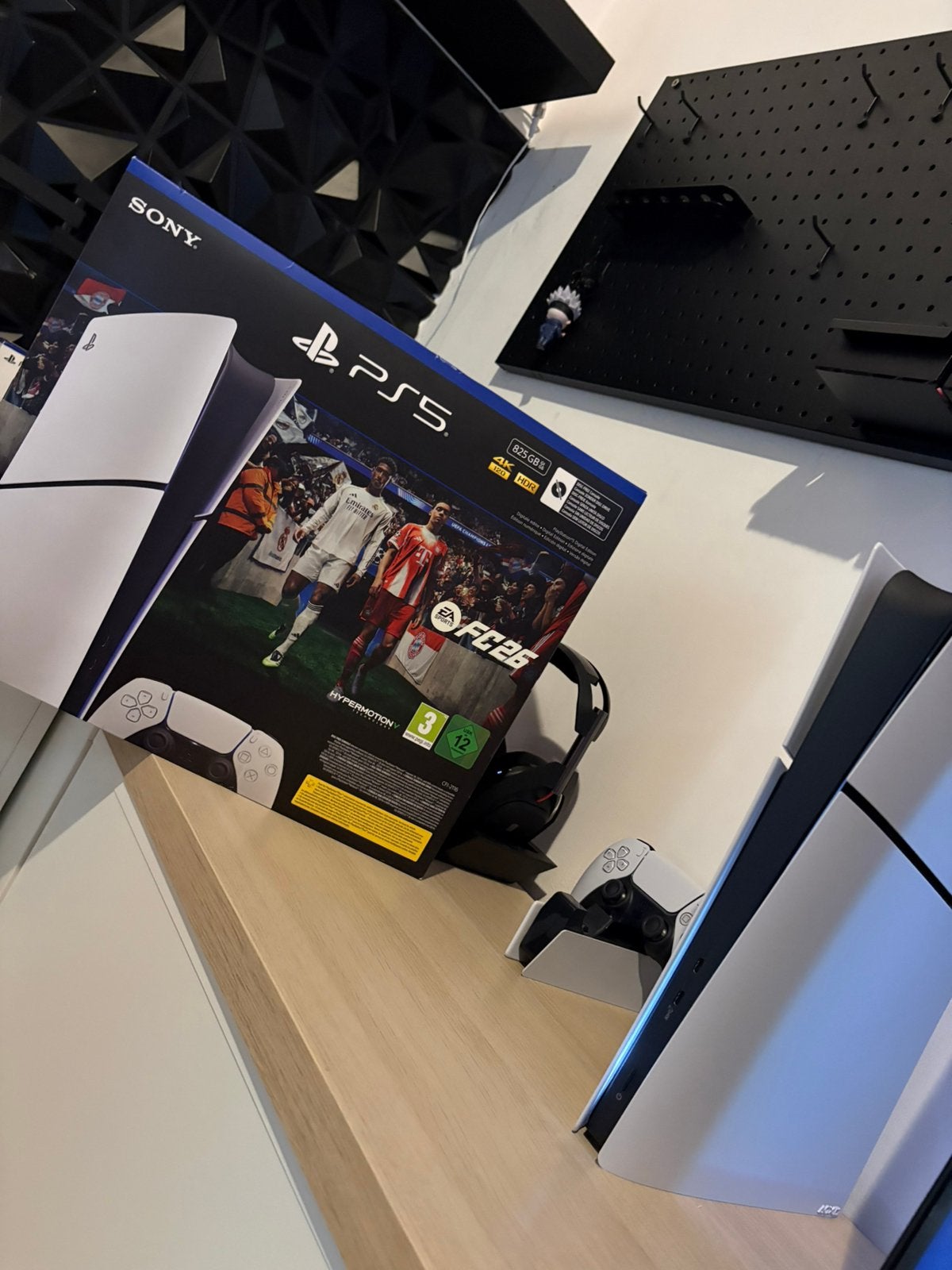 PS5 Slim, Consoles de jeu & Jeux vidéo, Consoles de jeu | Sony PlayStation 5, Enlèvement, Comme neuf