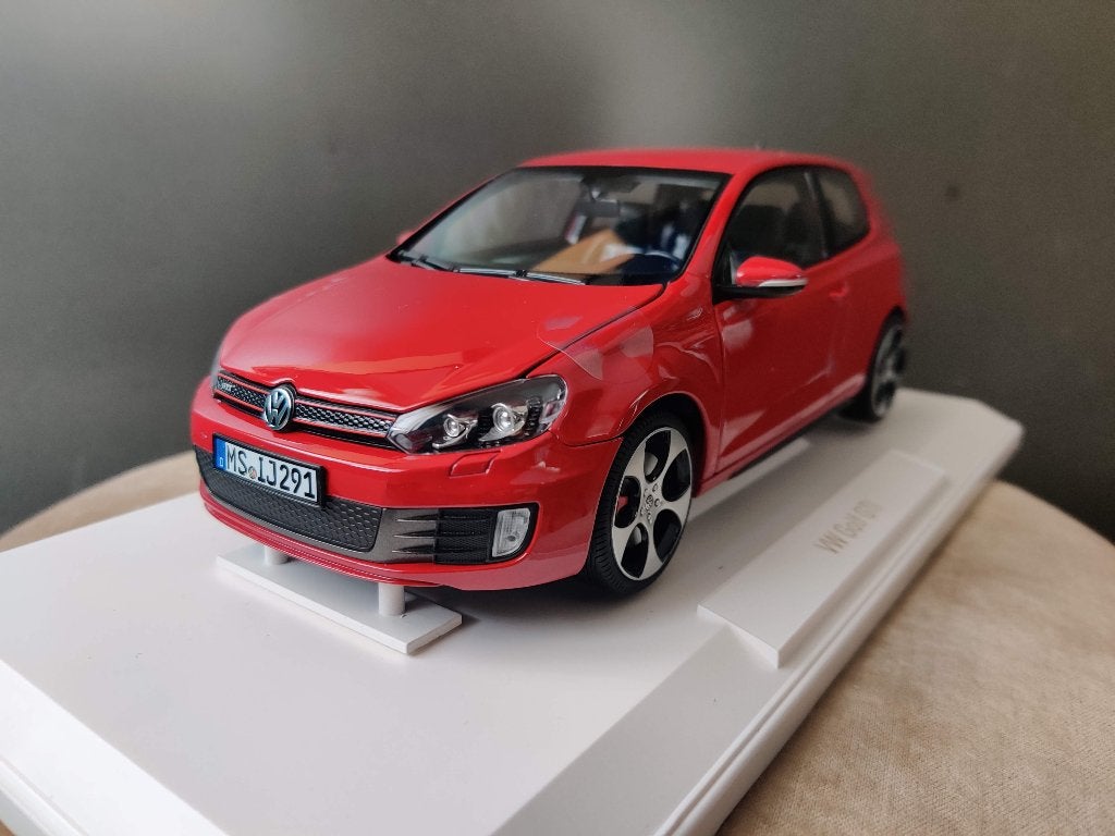 Volkswagen Golf VI GTI 2009 Norev 1/18e nieuw, in doos., Ophalen of Verzenden, Nieuw, Auto, Norev
