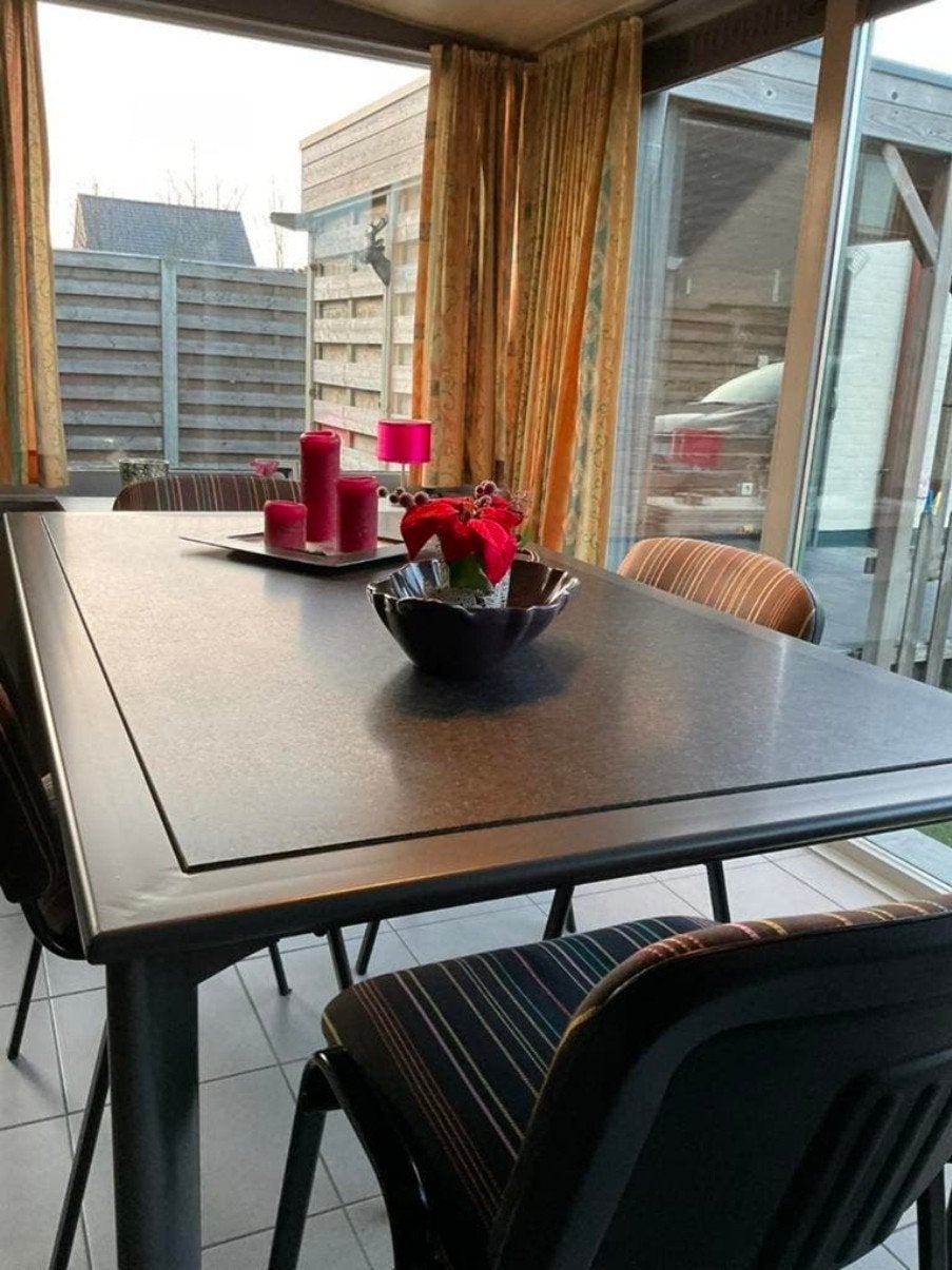 granieten tafel, Ophalen, Zo goed als nieuw