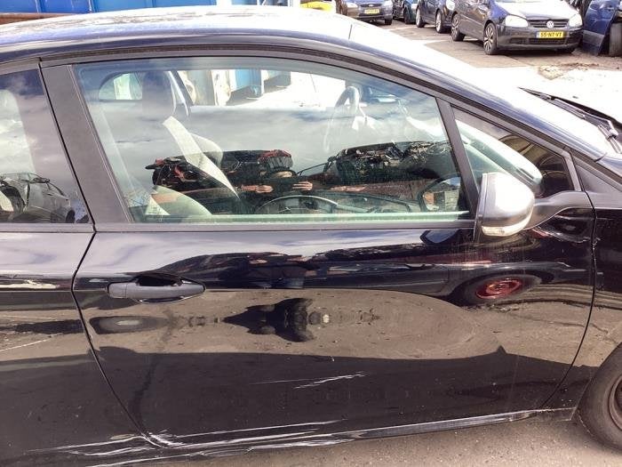 Portier 2Deurs rechts van een Peugeot 208 (KTV), Gebruikt, -, Deur, -