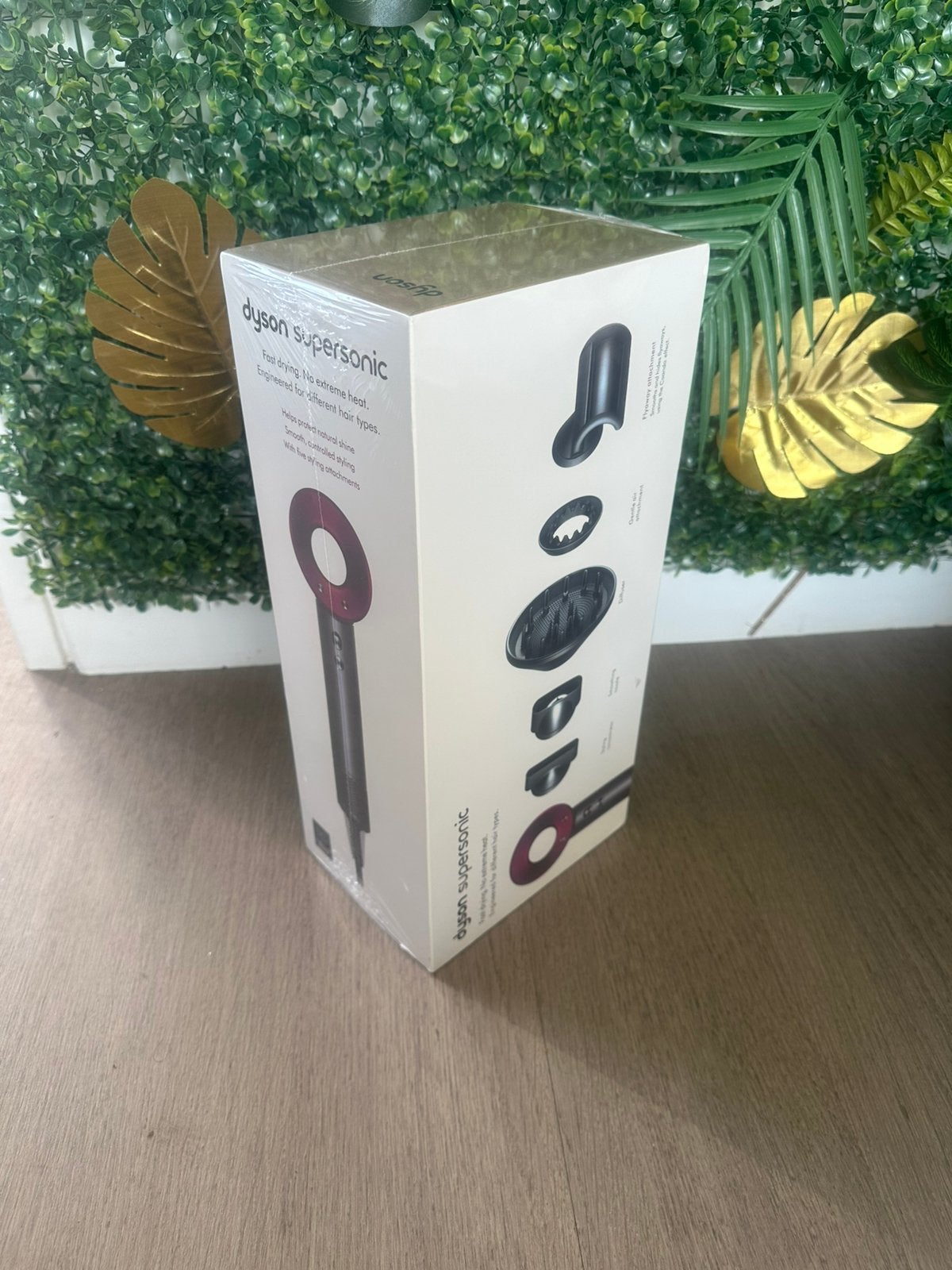 (Neuf) seche cheveux Dyson supersonic sous blister, Enlèvement, Comme neuf