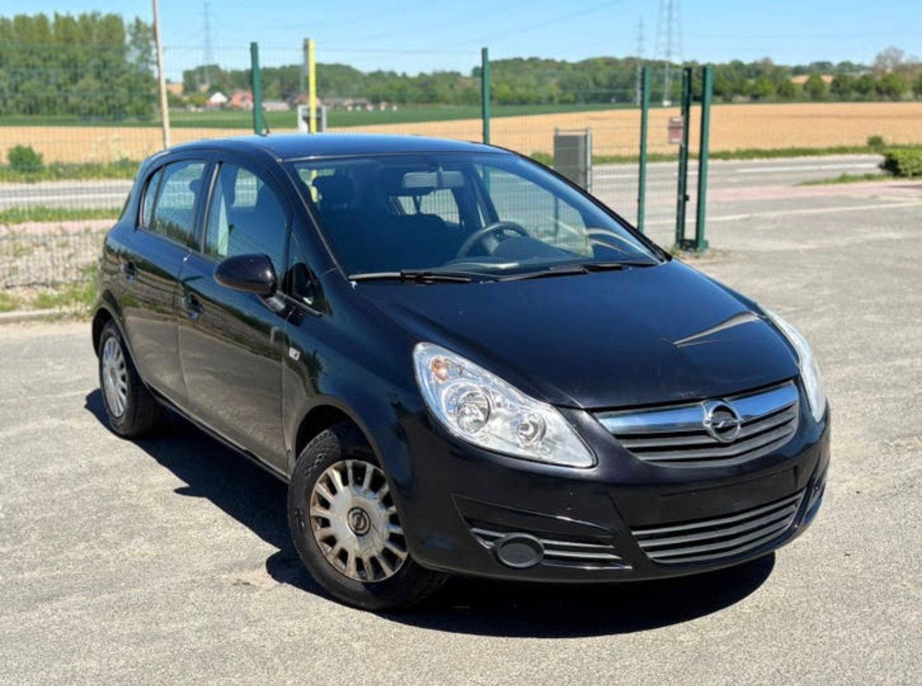 Opel Corsa 1.4 essence LEZ OK, Auto's, Zwart, Bedrijf, 5 deurs, Corsa