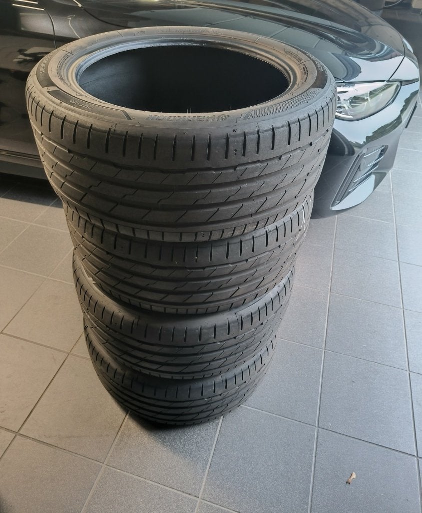 Set 4 banden Hankook ventus S1 evo3  bmw breedset, Autos : Pièces & Accessoires, 245 mm, Véhicule de tourisme, Pneus été, Enlèvement