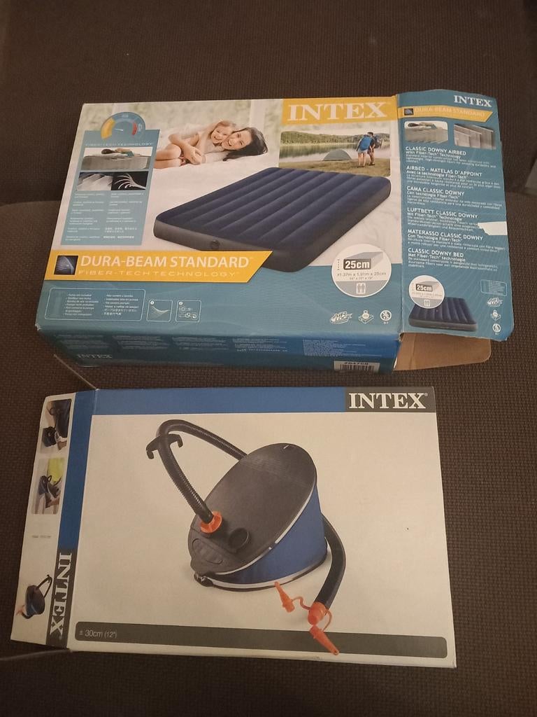 Matelas gonflable + pompe intex, Enlèvement ou Envoi