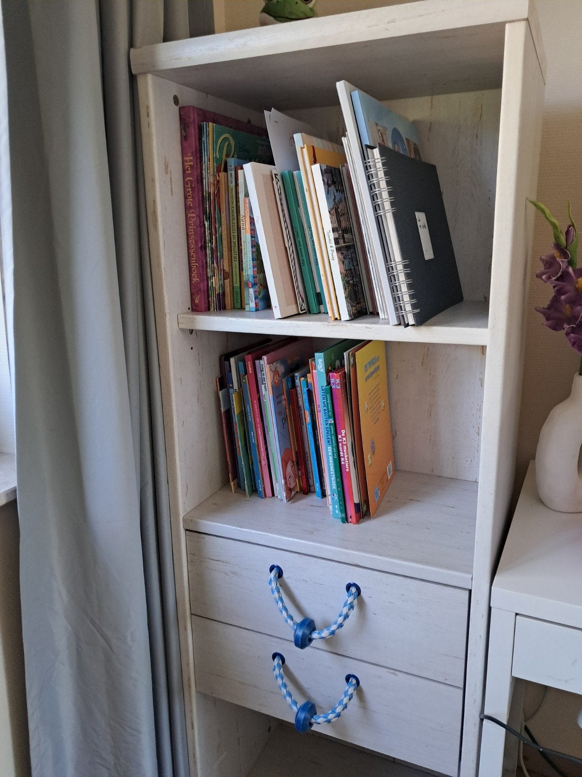 stevige boekenrek +  plank om tegen de muur te bevestigen, Huis en Inrichting, Ophalen