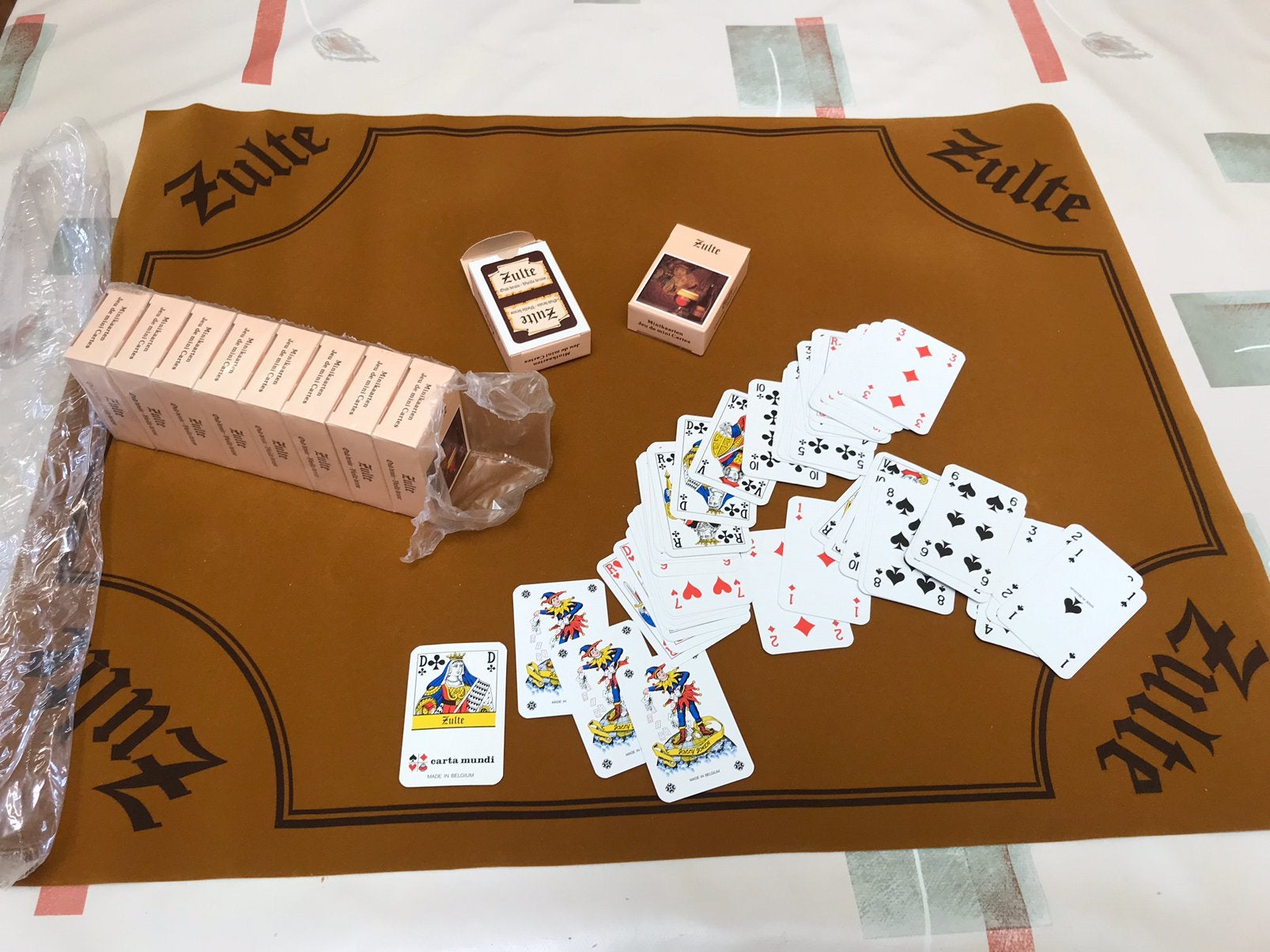 Zulte mini speelkaarten+kaartmat, Ophalen of Verzenden, Zo goed als nieuw, Gebruiksvoorwerp