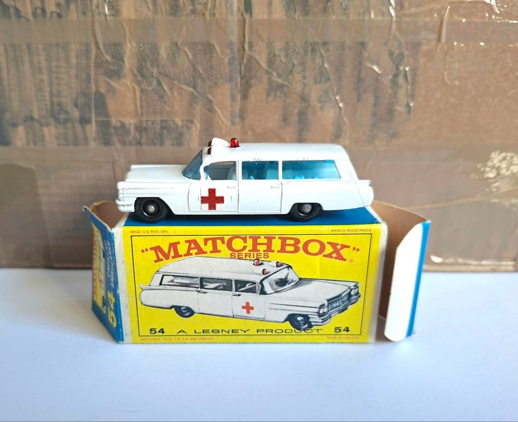 Matchbox 54 cadillac ambulance, Ophalen of Verzenden, Matchbox