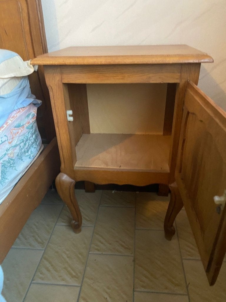 2 tables de chevet classiques en bois —style vintage/country, Maison & Meubles, Chambre à coucher | Tables de chevet, Enlèvement
