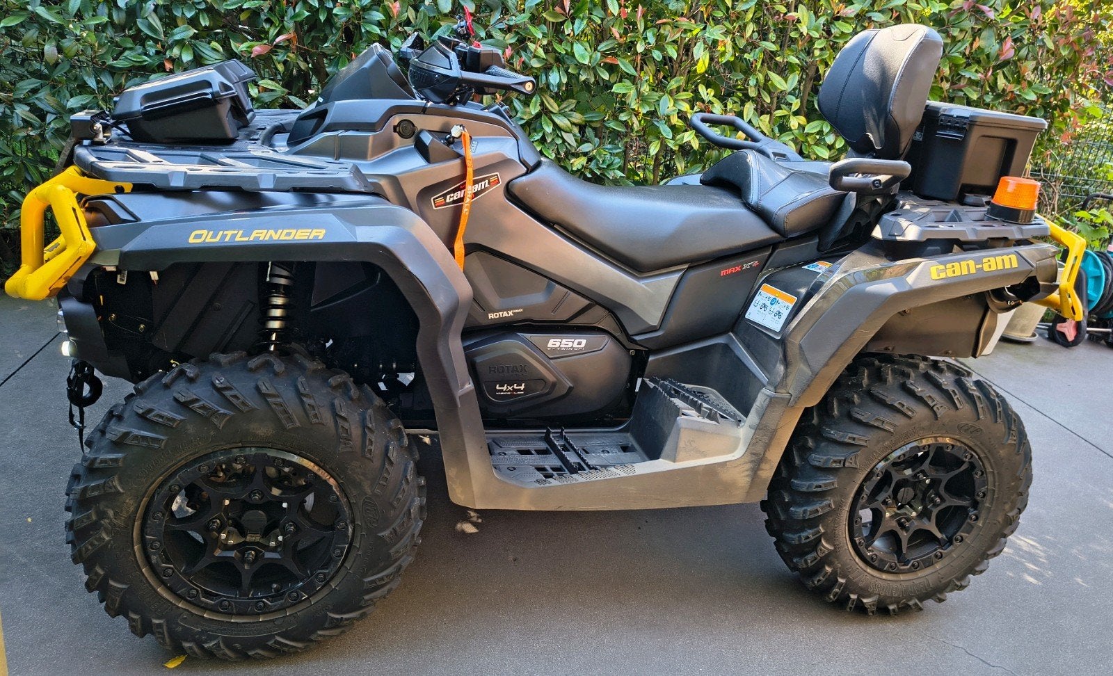 Can-Am Outlander Max 650 XT-P, Motoren