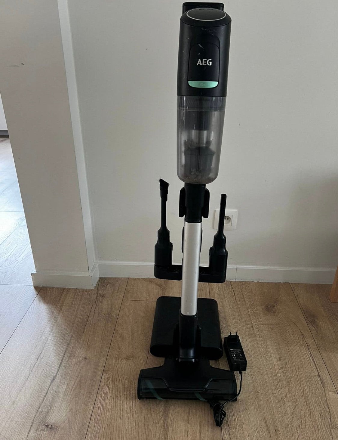 Steelstofzuiger AEG Ultimate 8000, Ophalen, Gebruikt, Geschikt voor harde vloeren, Minder dan 1200 watt