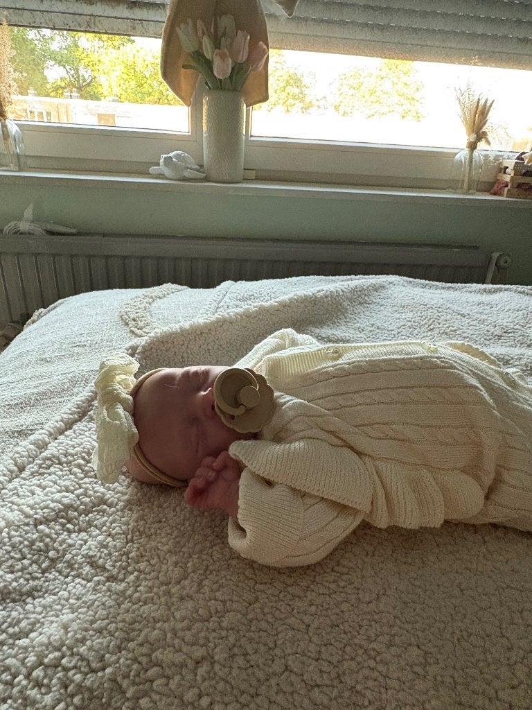 Reborn Mick alsleep, Ophalen of Verzenden, Zo goed als nieuw, Babypop, Levensecht of Reborn