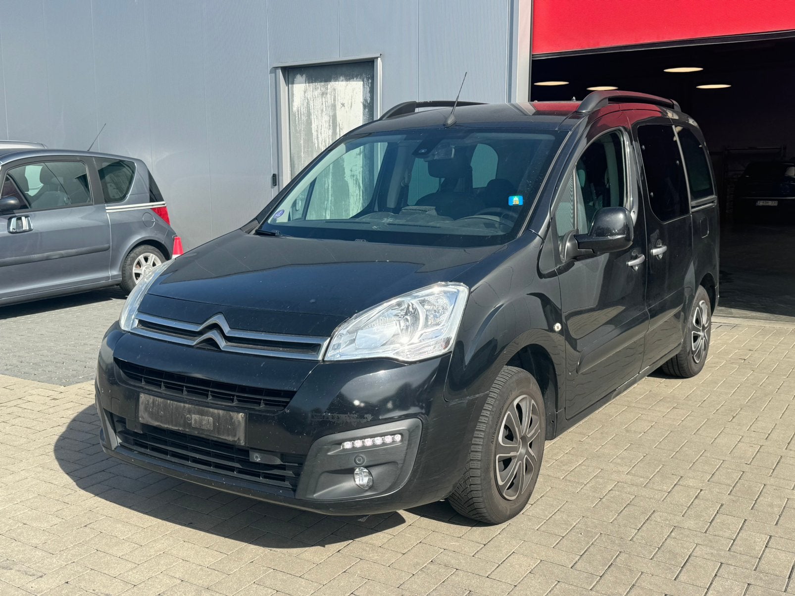 Citroen Berlingo 1.2 benzine, airco, GPS, 5PLC, 09.2018, Auto's, Voorwielaandrijving, Dealer onderhouden, Electronic Stability Program (ESP)